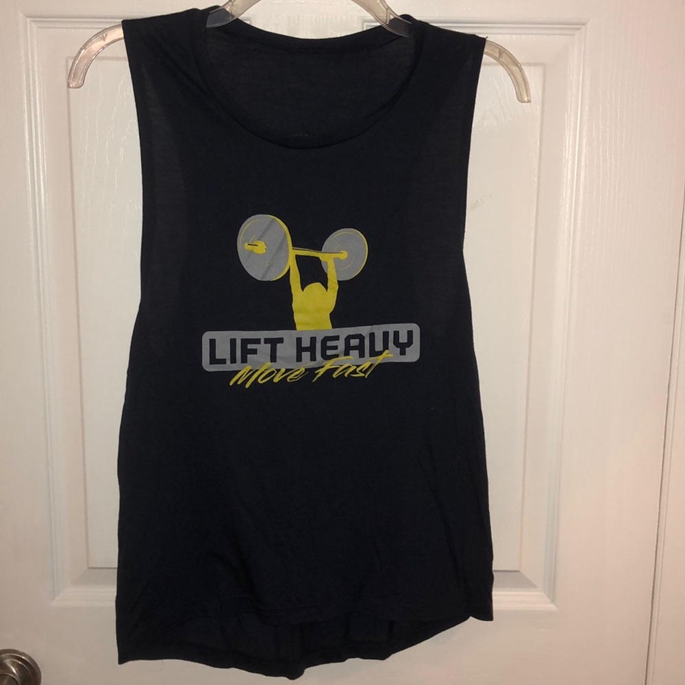 Women’s fitness muscle tank top